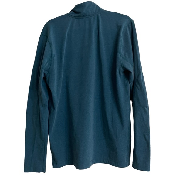 BASIN + RANGE Lightweight Pullover Fleece - Picture 2 of 6